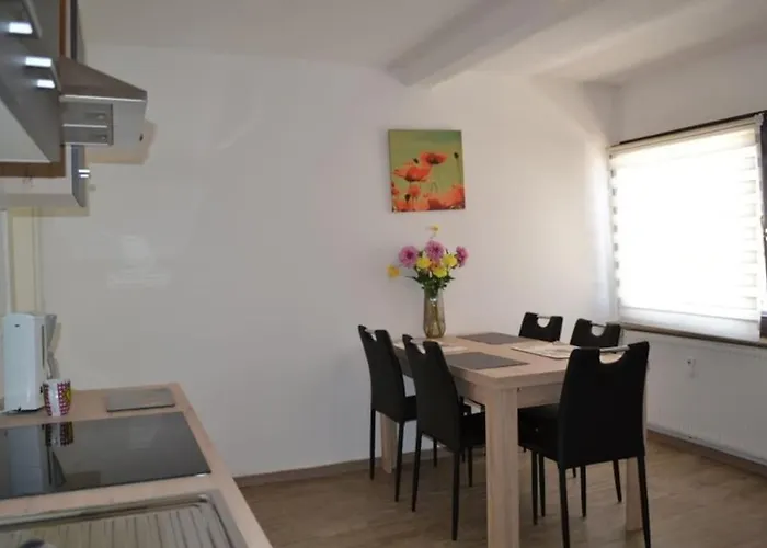 Lägenhet Pension,ferien, Monteurwohnung , Unterkunft,zimmer Schönebeck