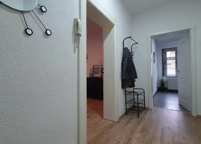 Pension,ferien, Monteurwohnung , Unterkunft,zimmer Lägenhet Schönebeck